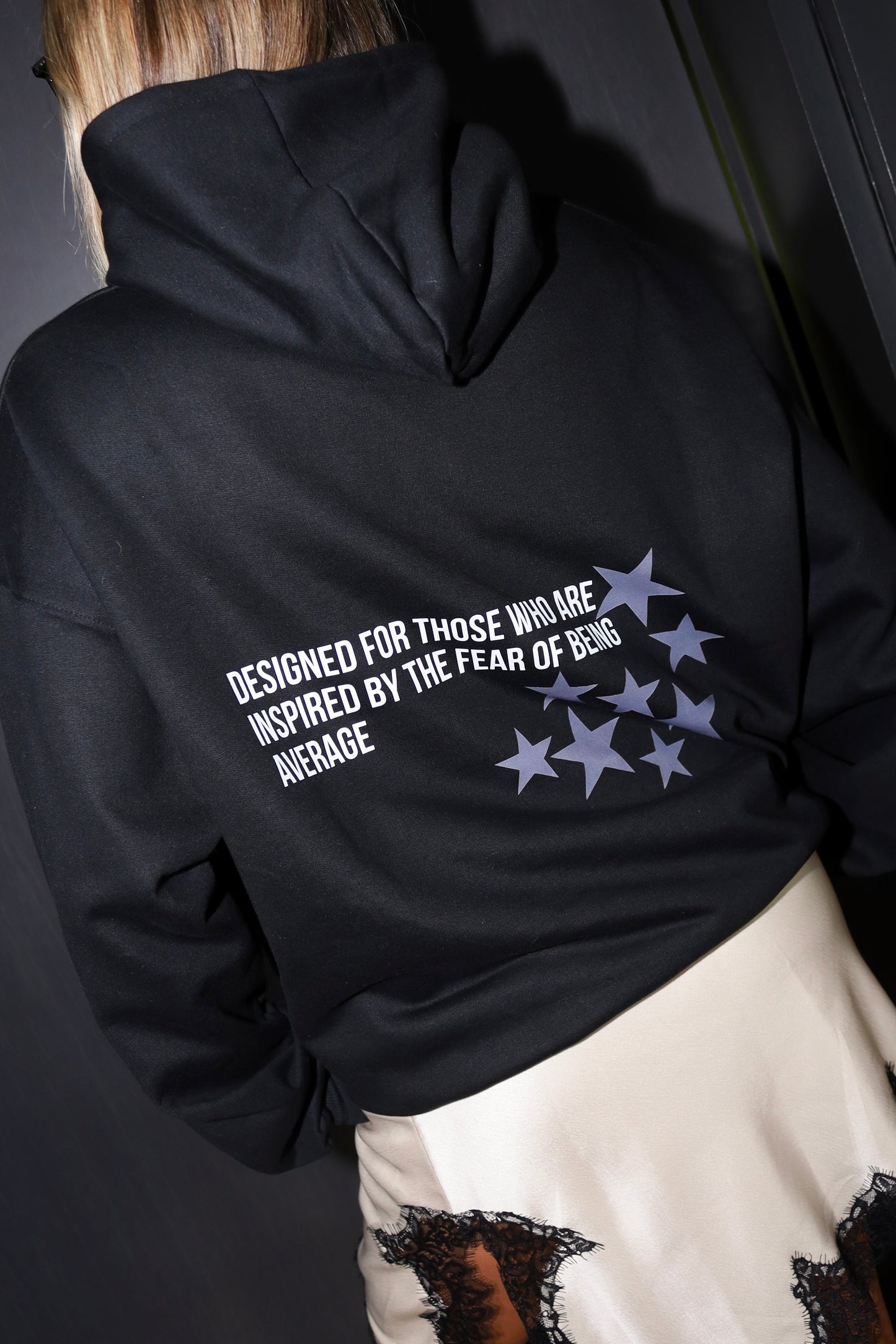COSMIC HOODIE (NEGRO)