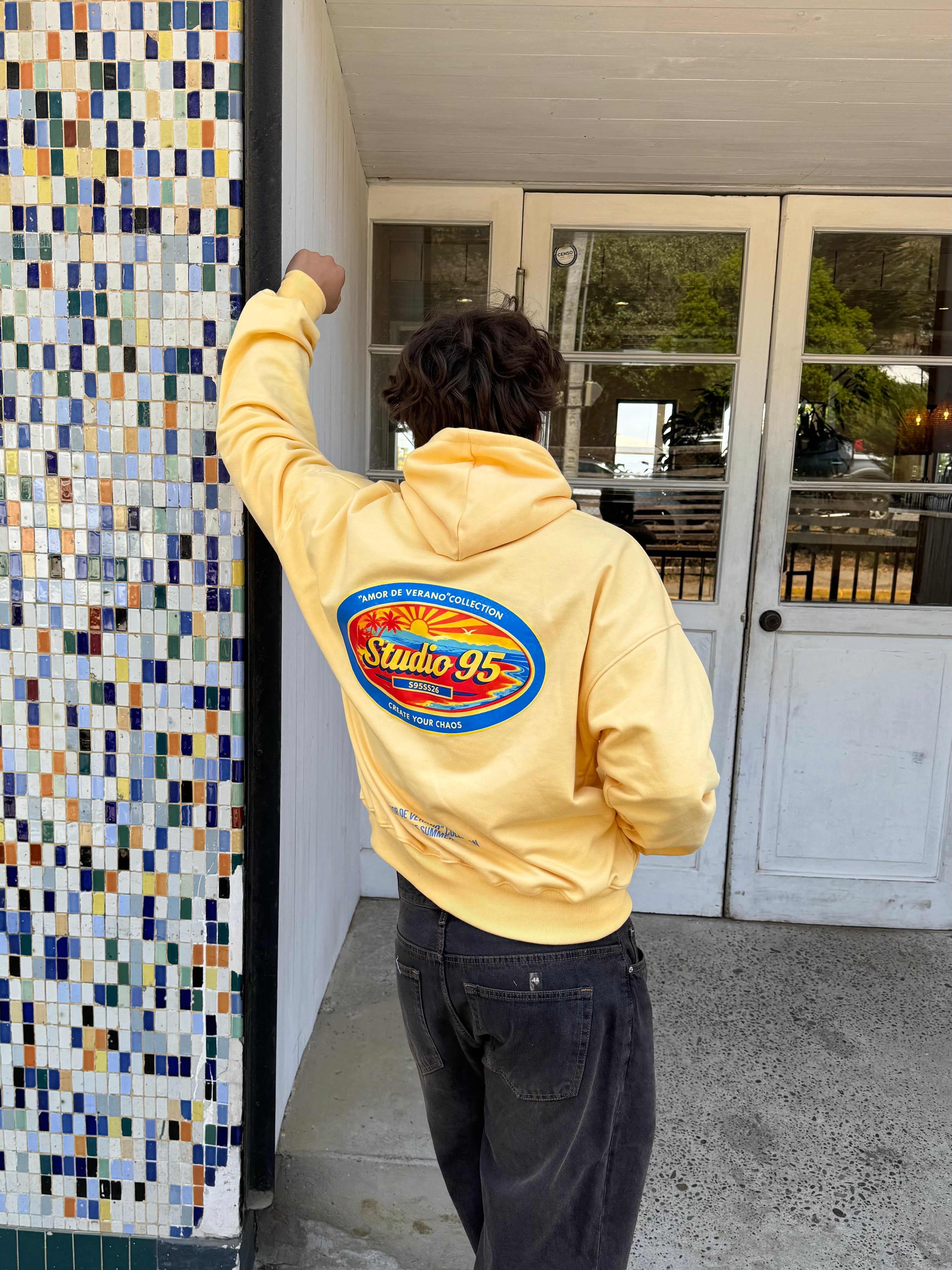 SUNSET HOODIE (AMARILLO) – STUDIO 95