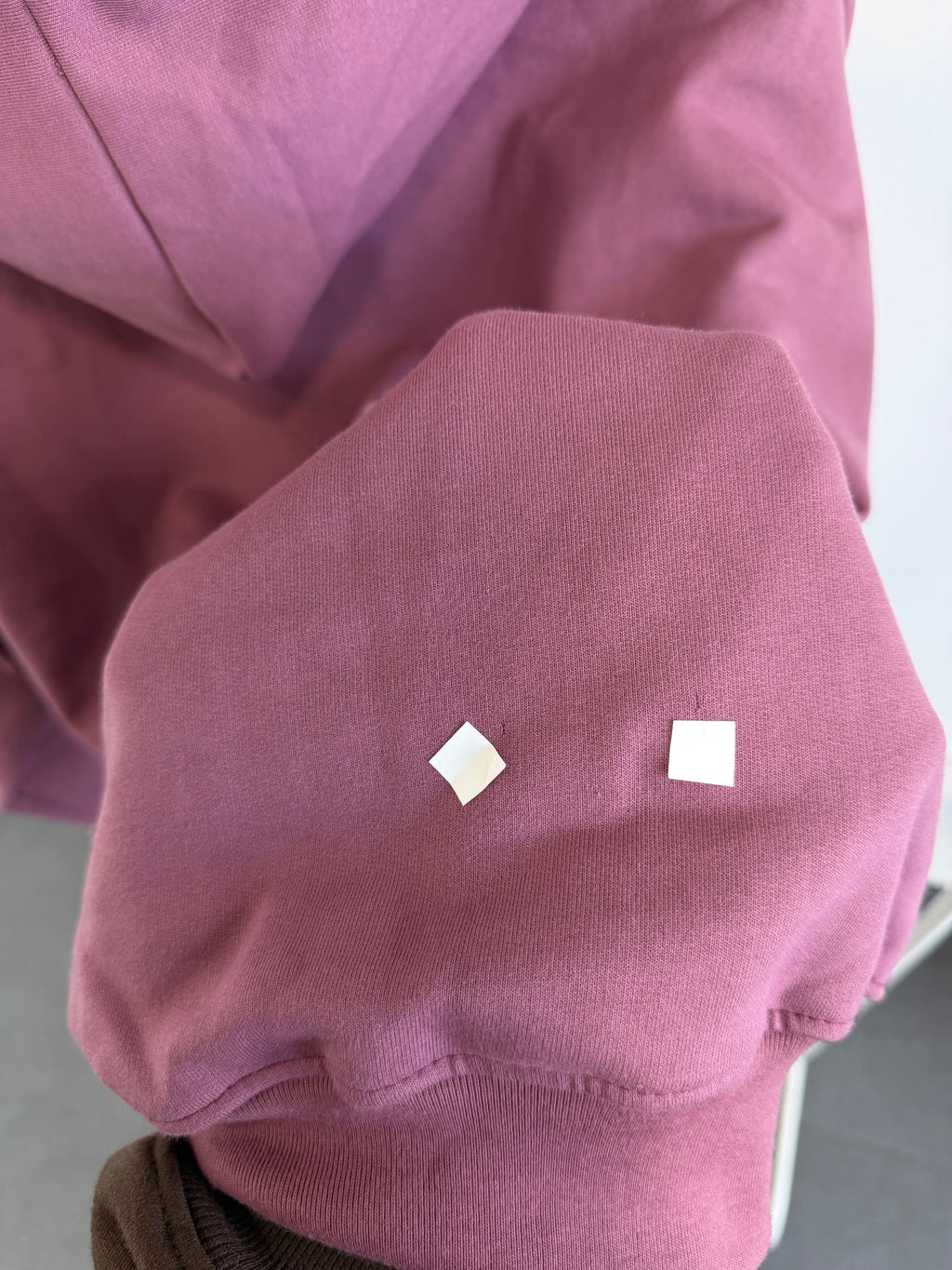 #15 BURGUNDY HOODIE (S/M)