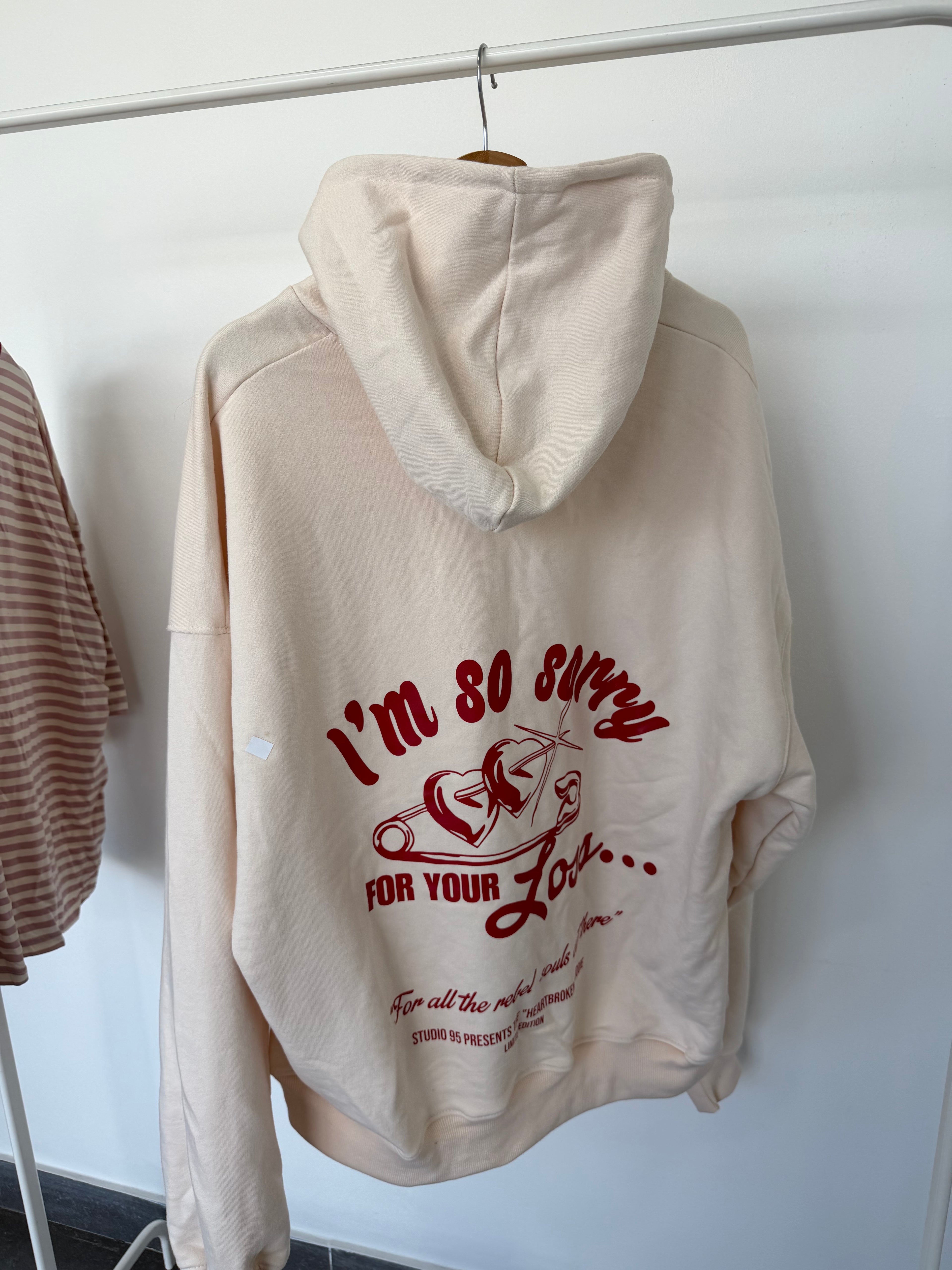 #58 HEARTBROKEN HOODIE (L/XL)