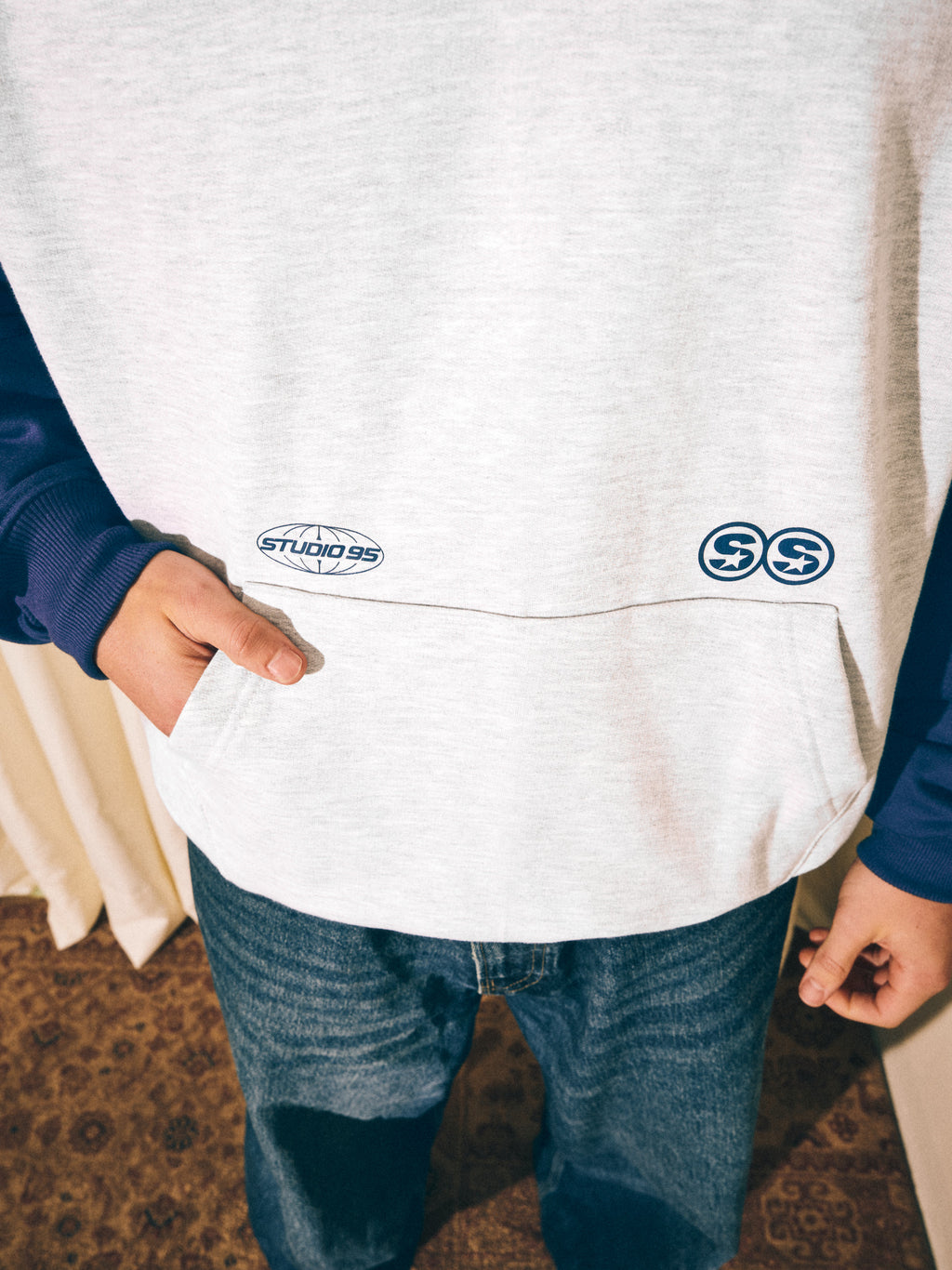 NAVY HOODIE
