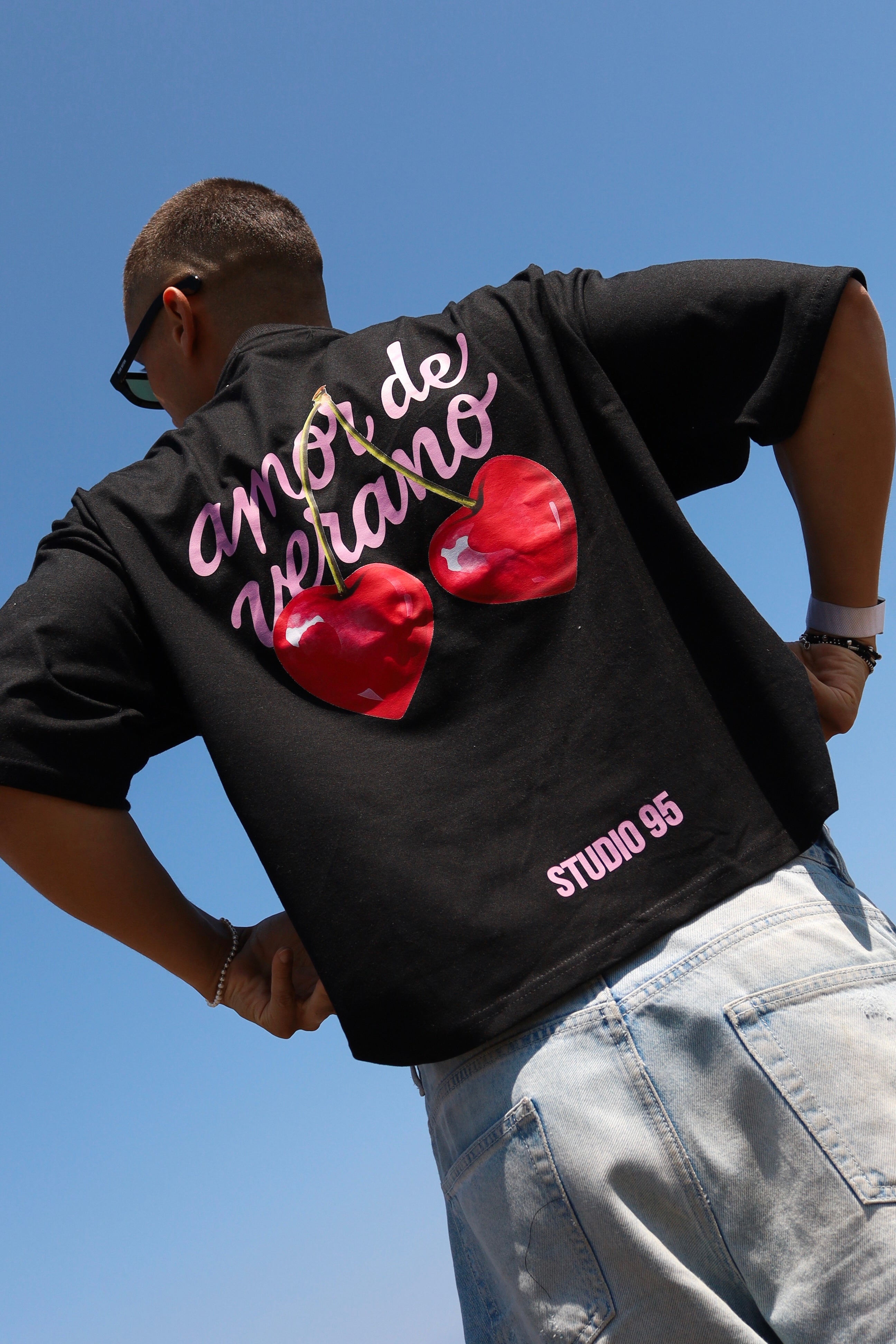 AMOR DE VERANO TEE (NEGRA)