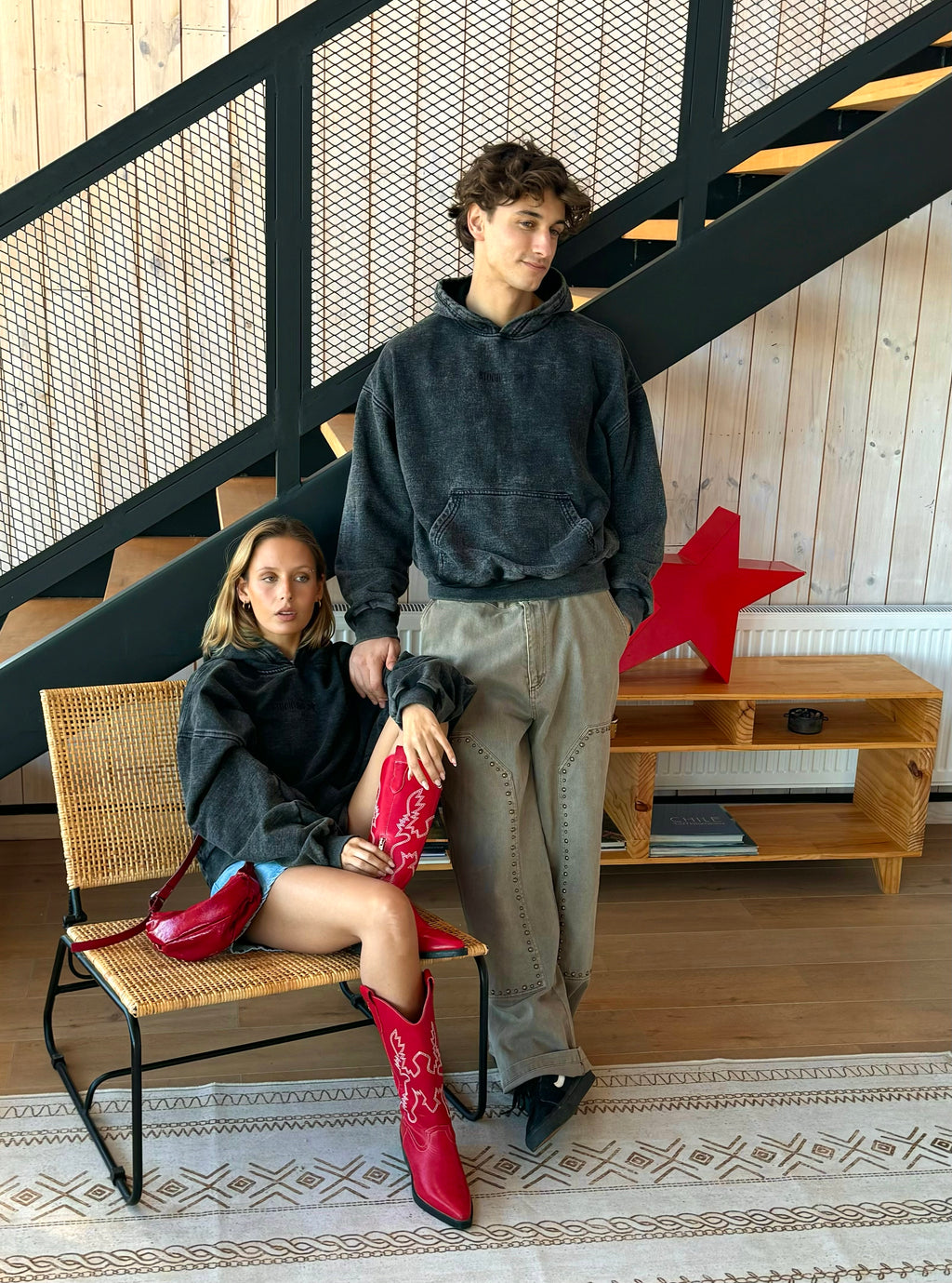 CLASSIC HOODIE (STONE WASHED)