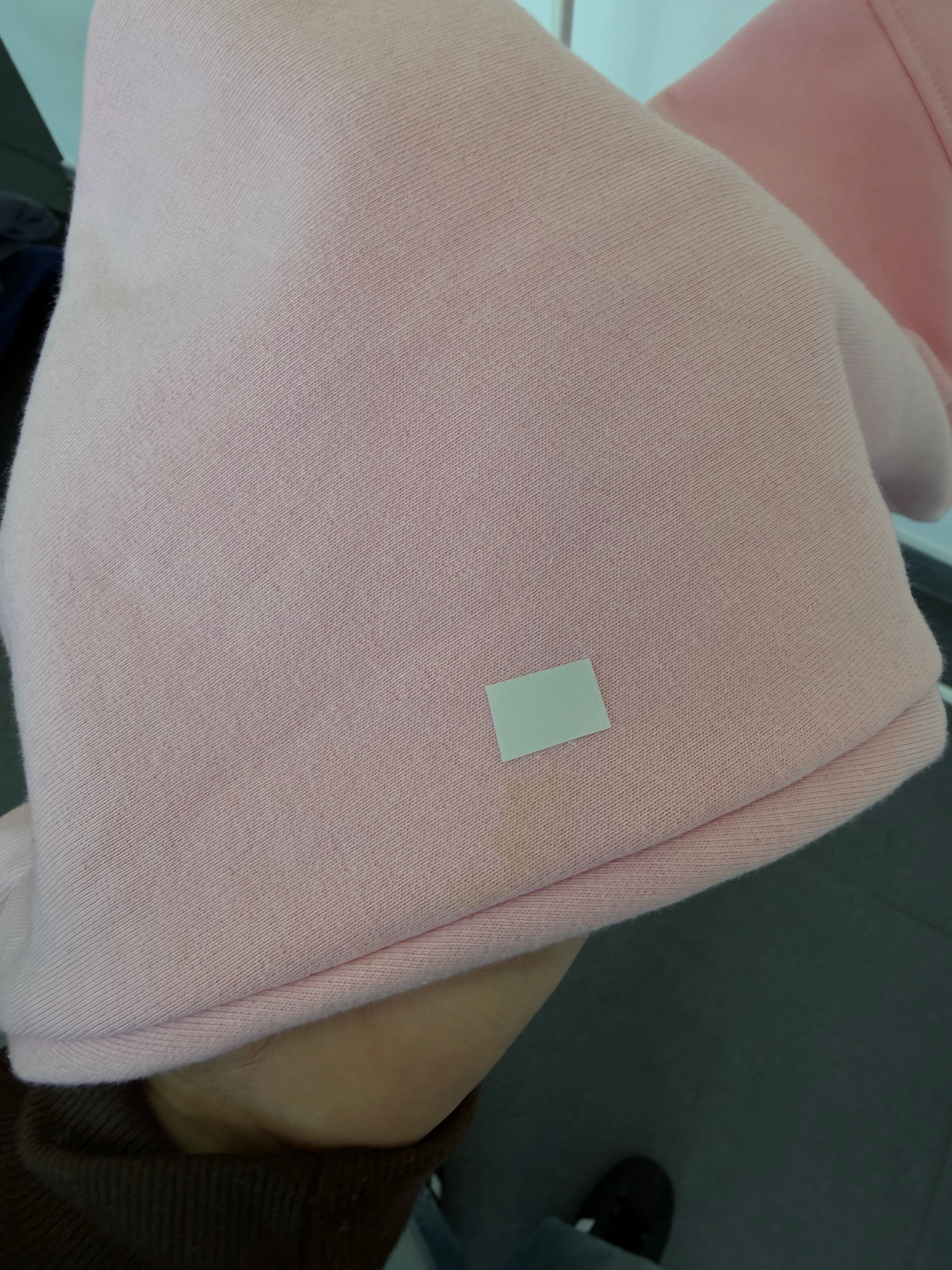 #32 CHERRY HOODIE (L/XL)
