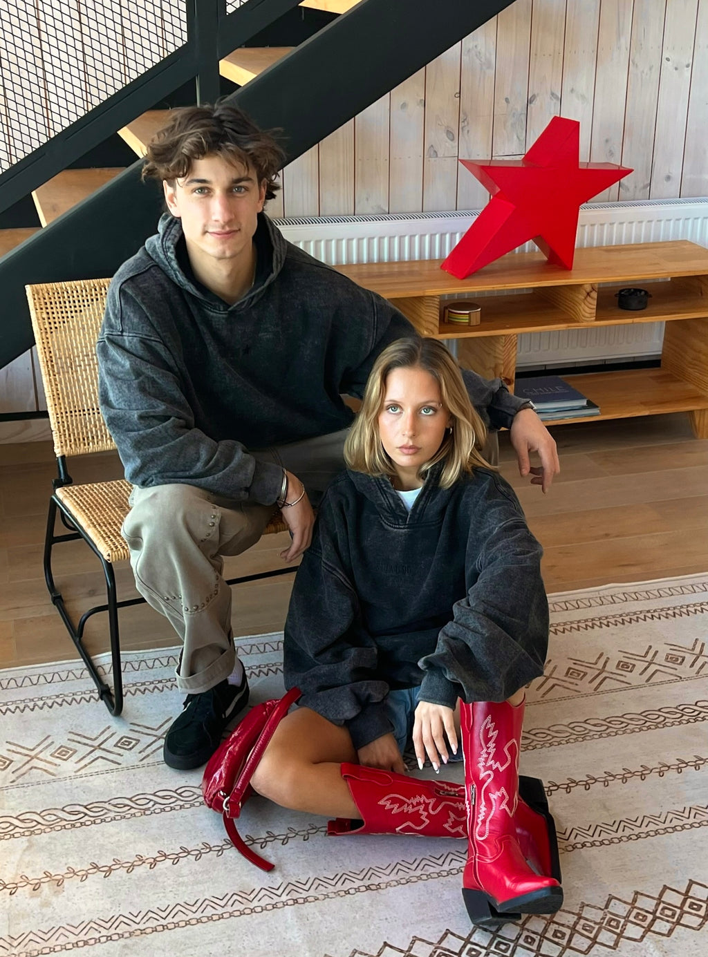 CLASSIC HOODIE (STONE WASHED)