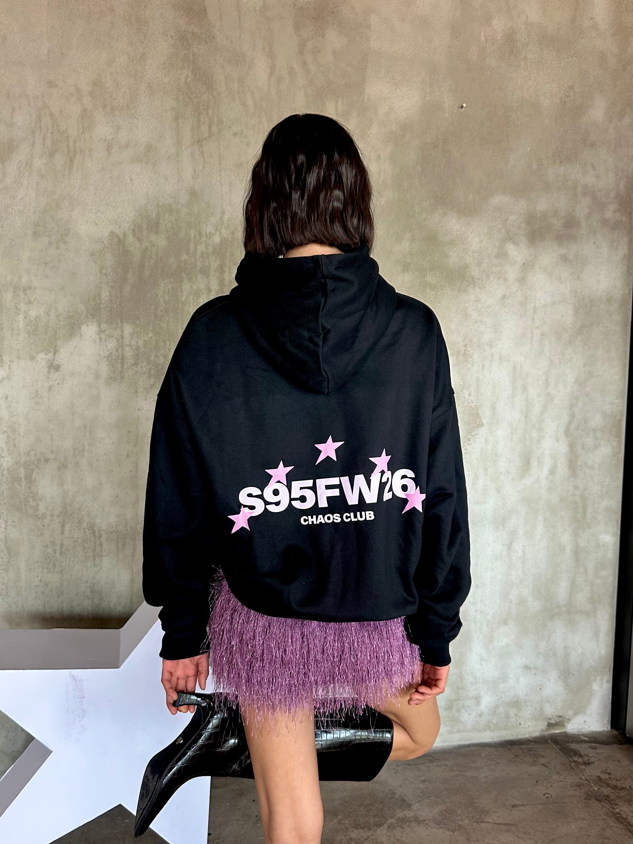 CHAOS CLUB HOODIE (NEGRO)