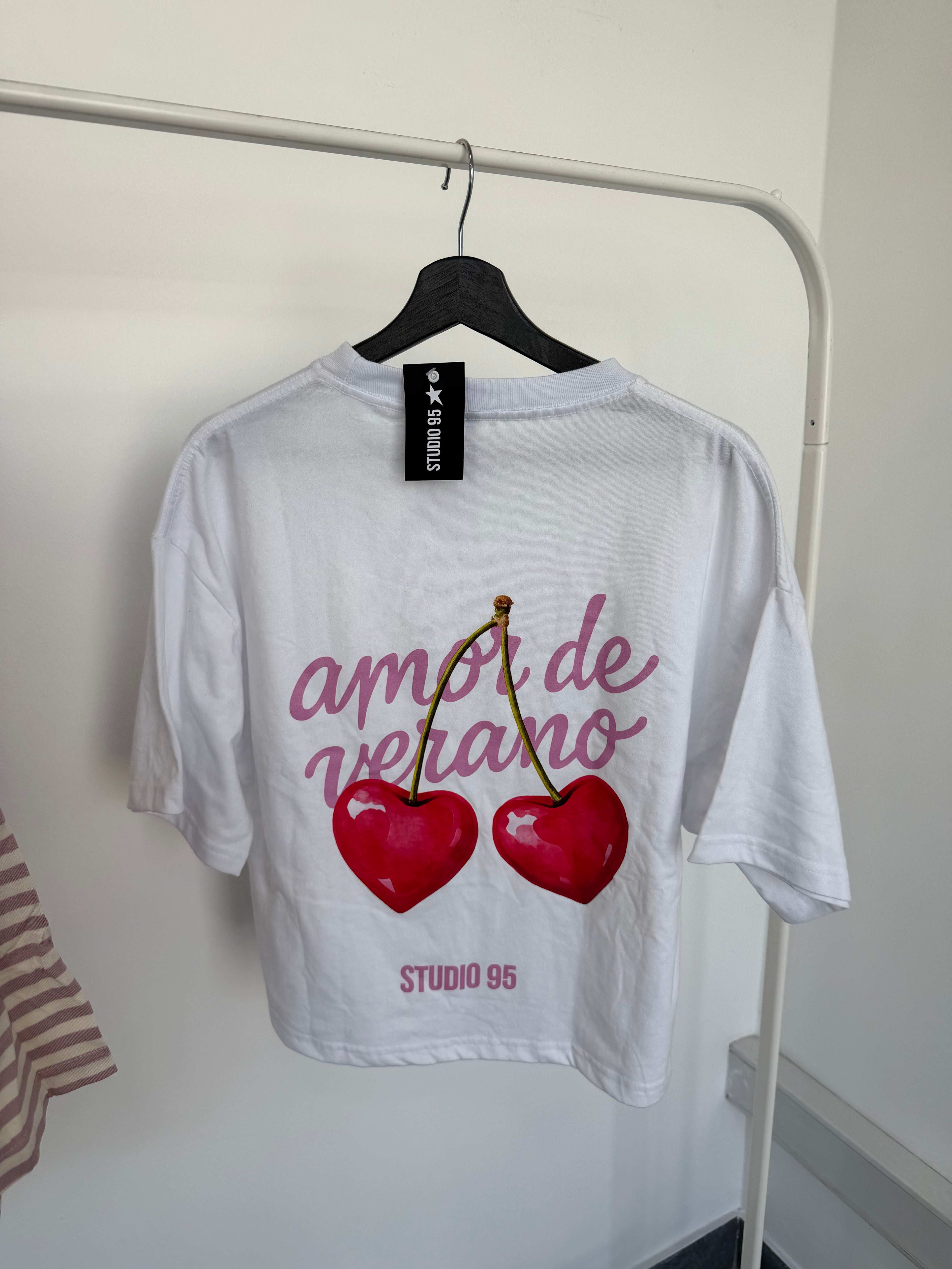 #57 AMOR DE VERANO TEE (M/L)