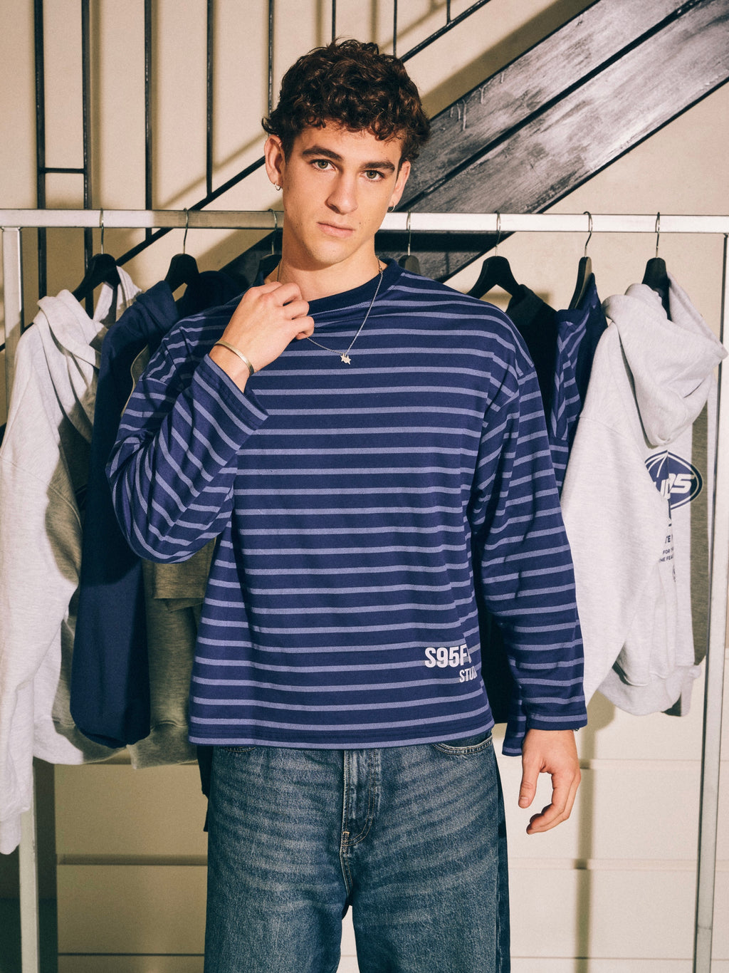 STRIPES TEE (GRIS)
