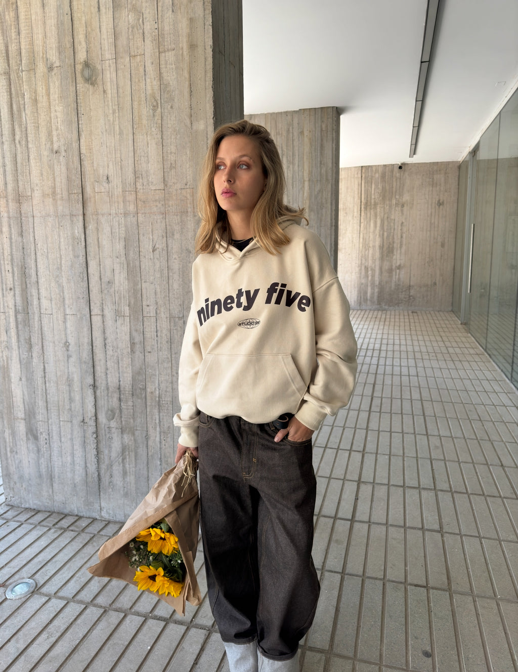 ESSENTIAL HOODIE (BEIGE)