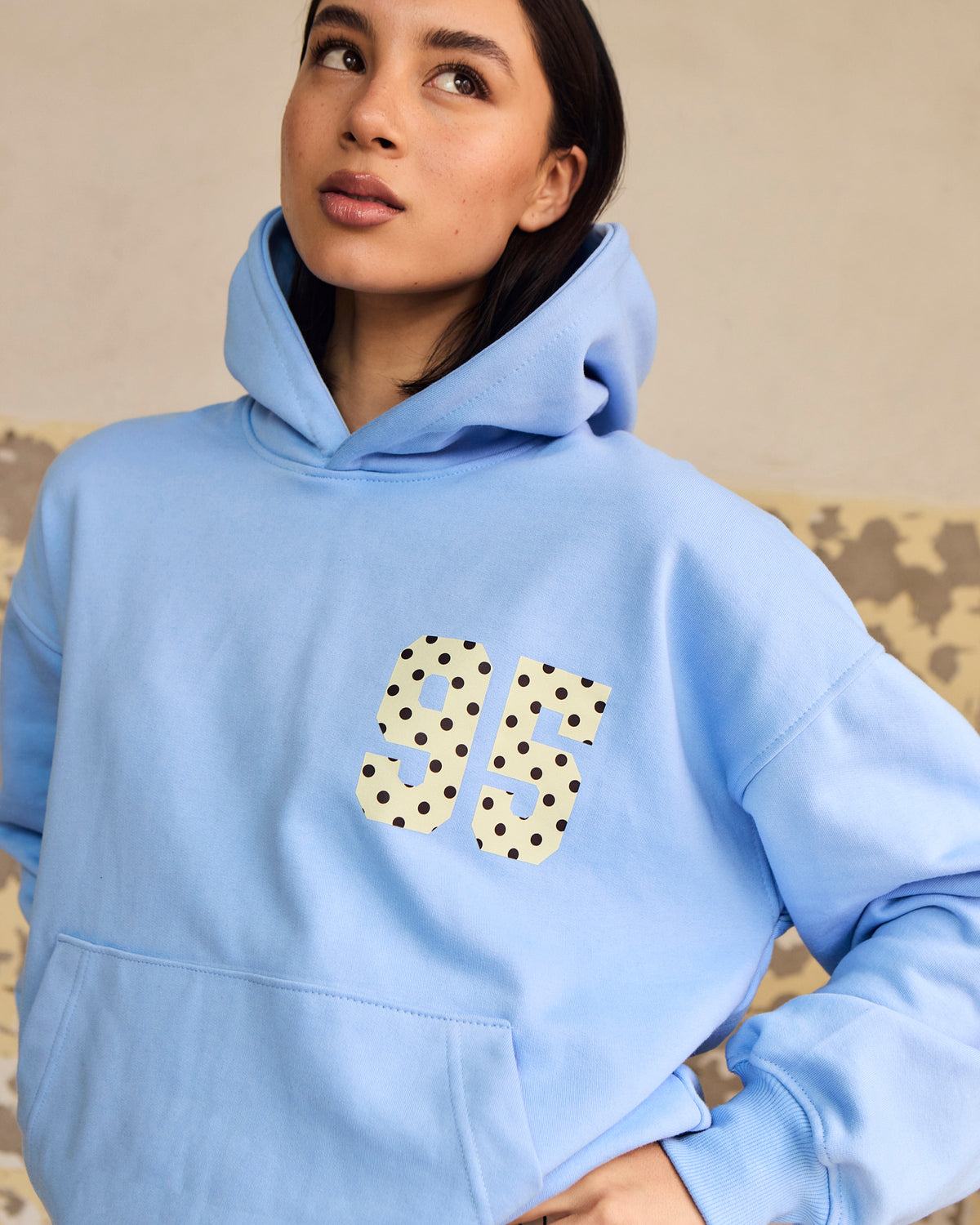 95 DOTS HOODIE (CELESTE)