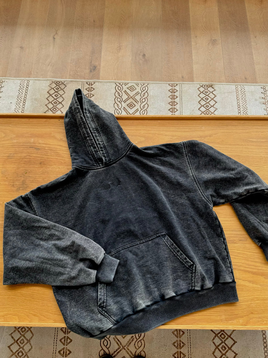 CLASSIC HOODIE (STONE WASHED)
