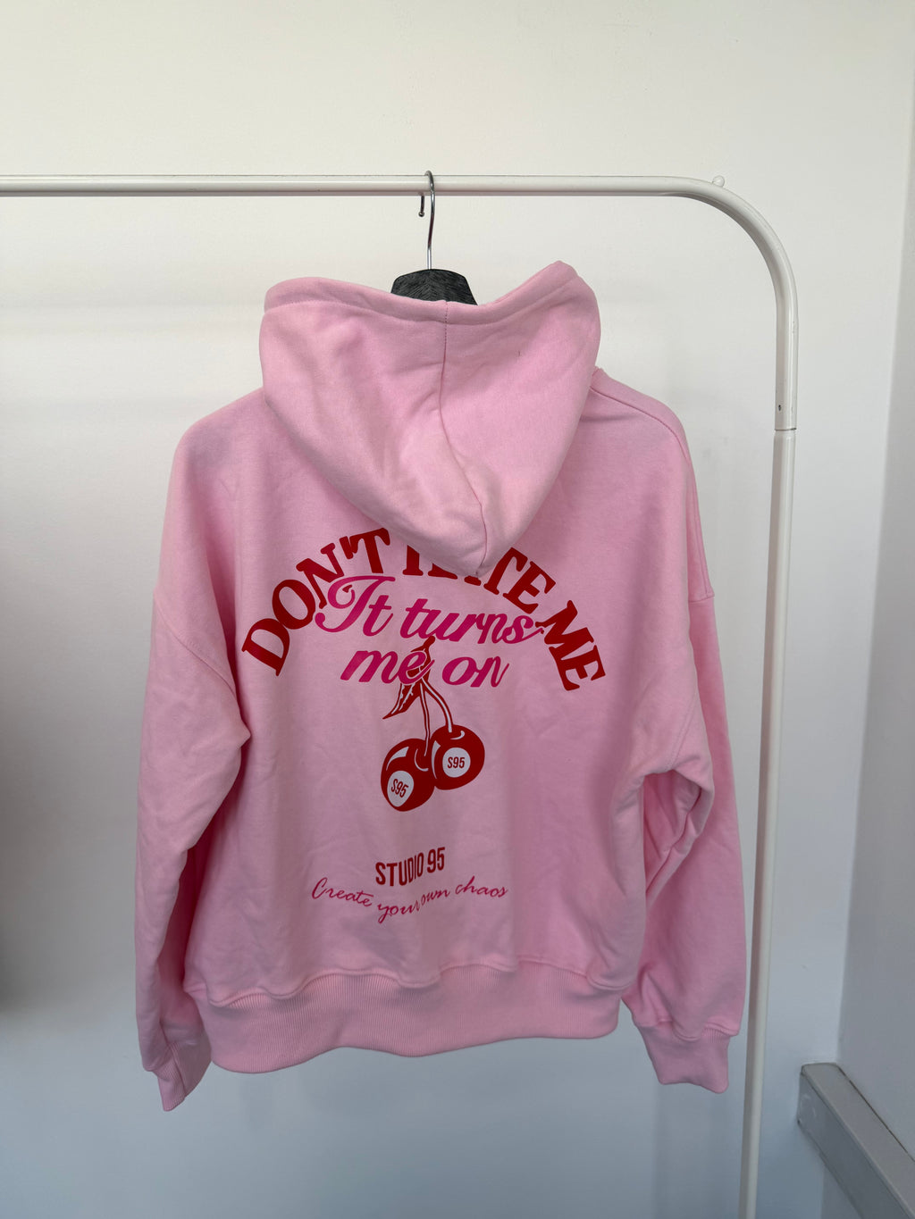 #59 CHERRY HOODIE (S/M)