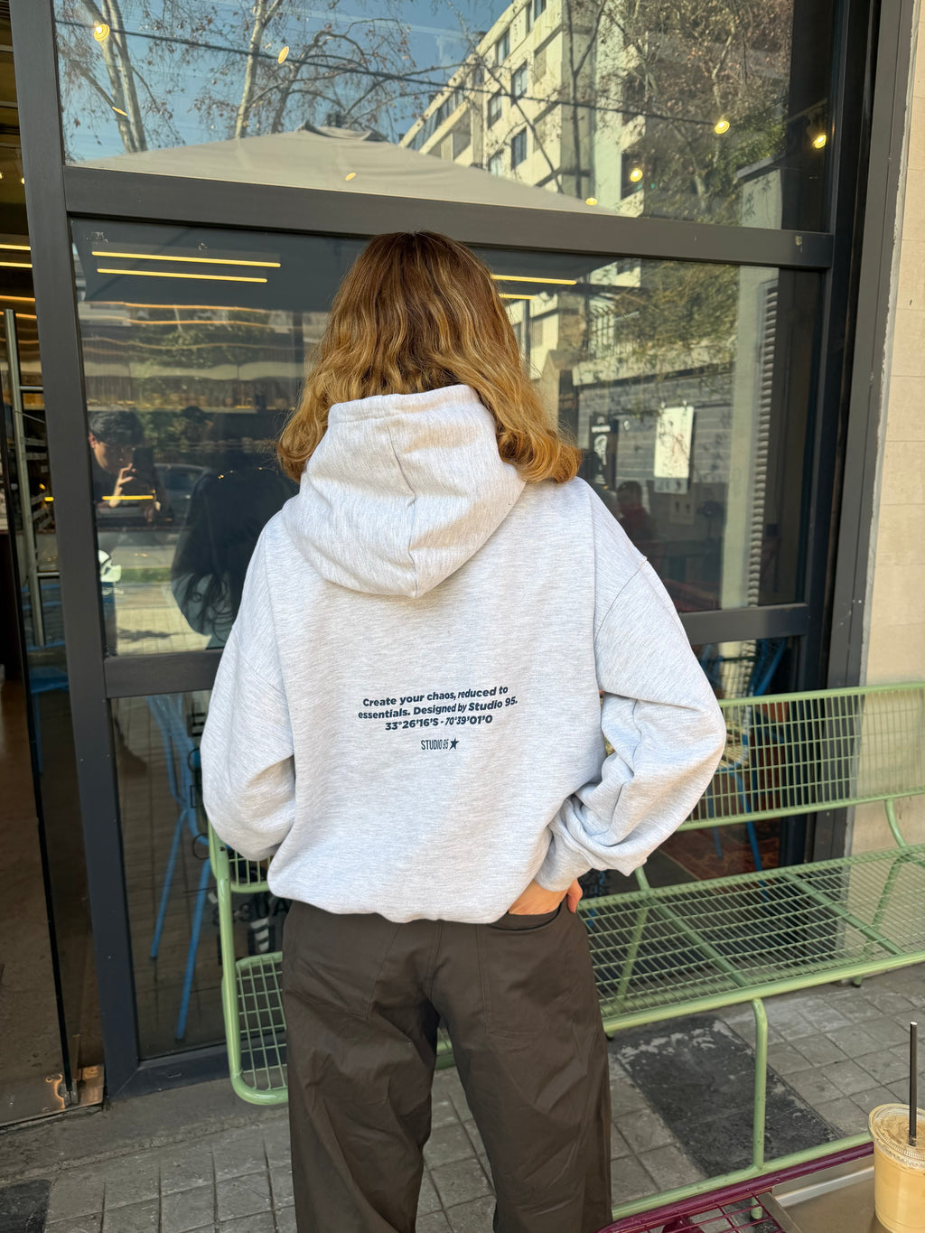 ESSENTIAL HOODIE (GRIS)
