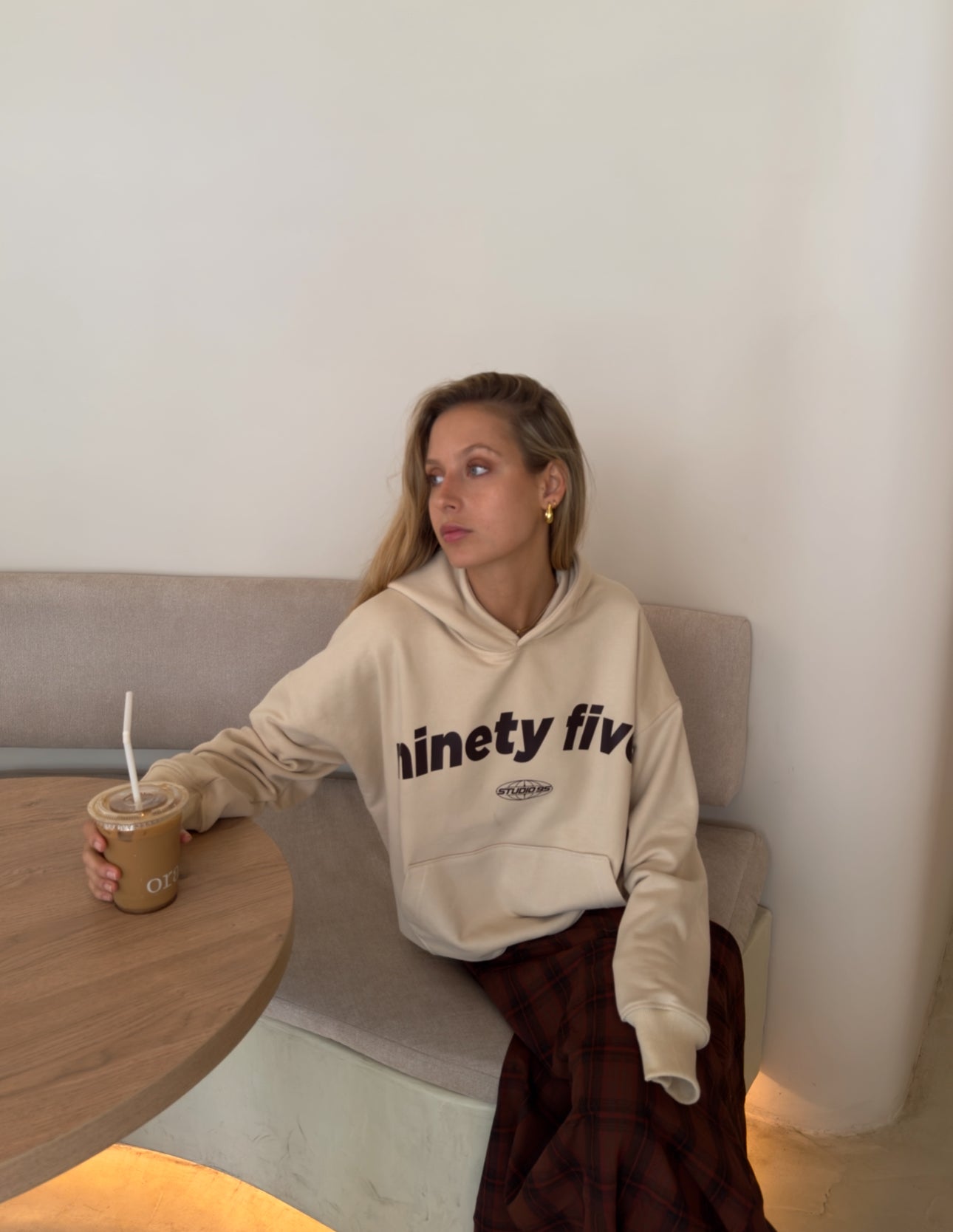 ESSENTIAL HOODIE (BEIGE)