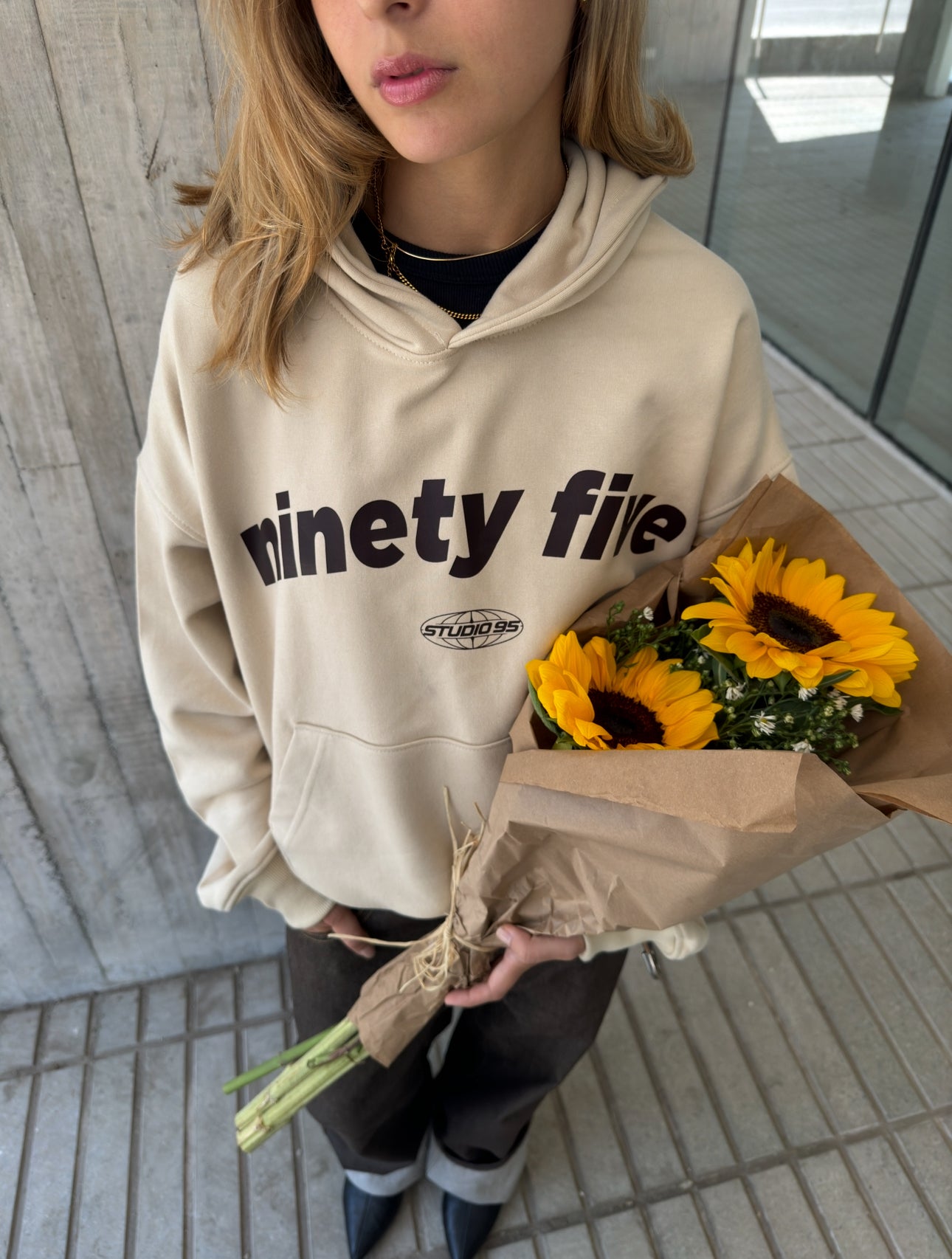 ESSENTIAL HOODIE (BEIGE)